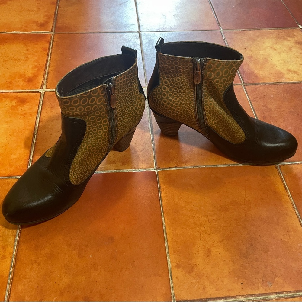 L'Artiste by Spring Step Dramatic Boots size EU 38 US 7 - Picture 16 of 16